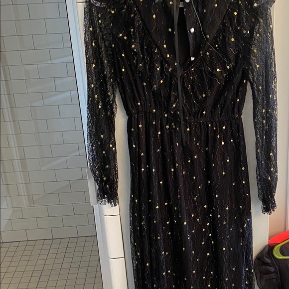 Stand out peasant dress with lace overlay maxi - Picture 7 of 9